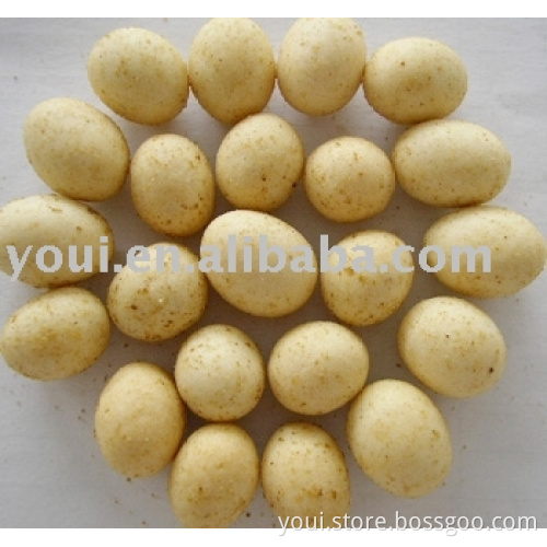Black pepper flavor peanut crackers